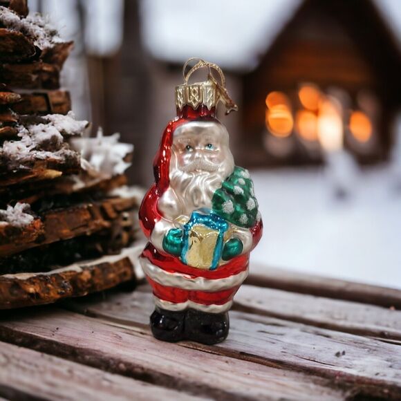 Full Santa Holding Present Christmas Tree Ornament Blown Glass Thomas Pacconi 02 - Picture 1 of 6